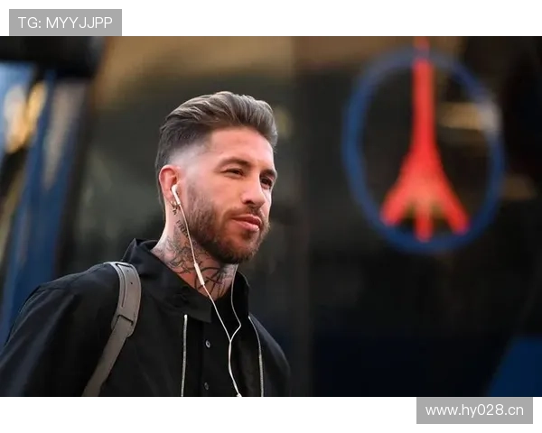 拉莫斯：边后卫到中卫核心的战术角色演变分析